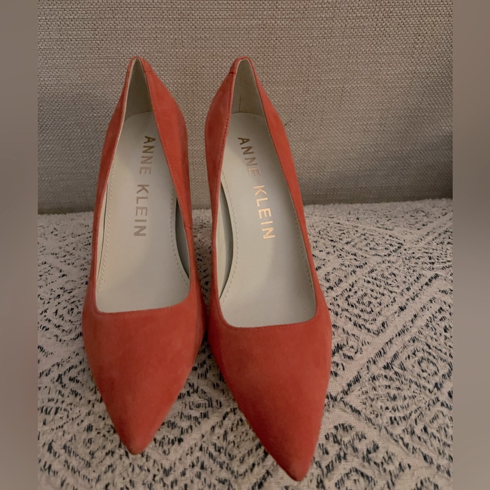 Anne Klein womens heel size 7.5